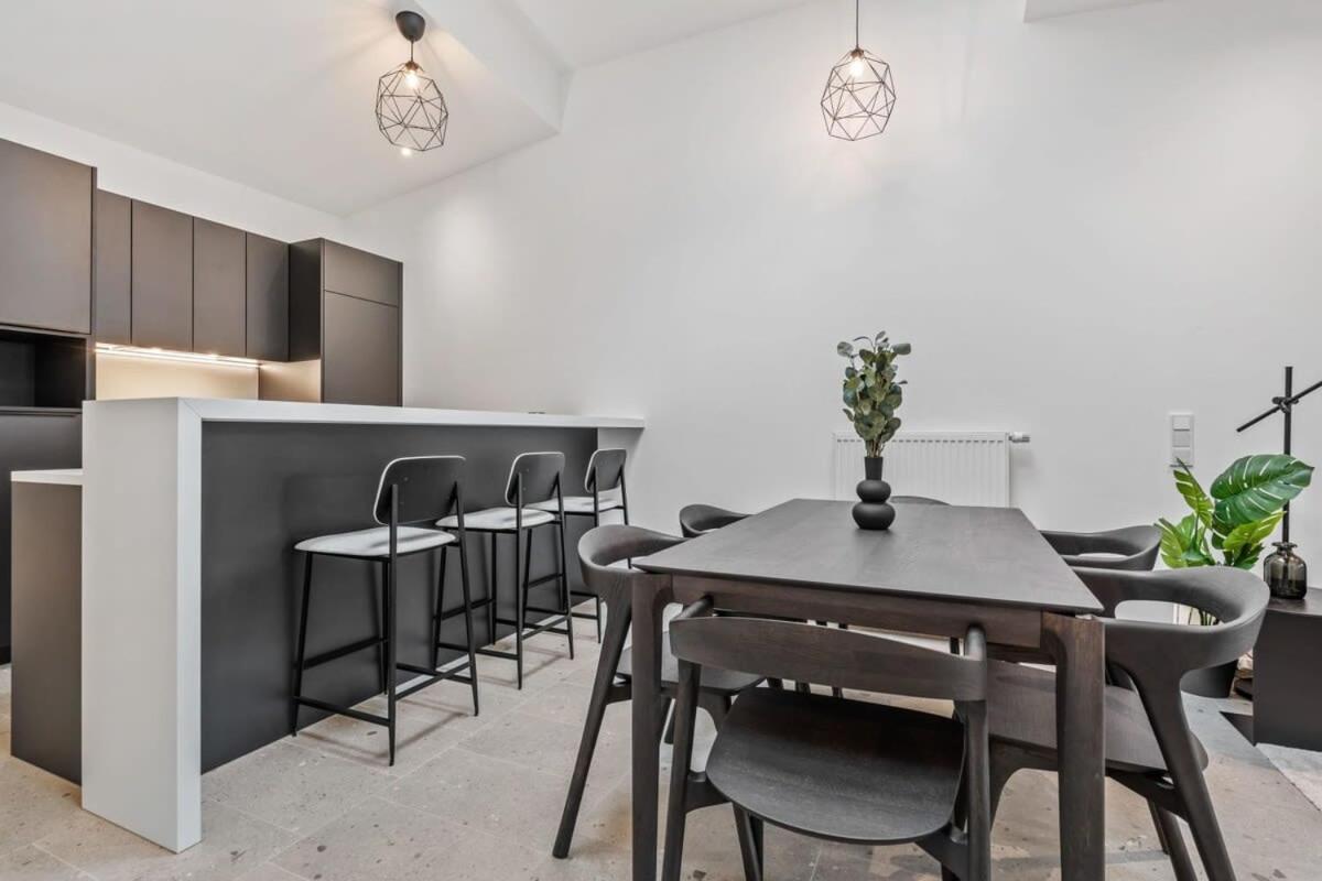 Апартаменты Luxurious 2Br Apt With Balcony In Люксембург Экстерьер фото